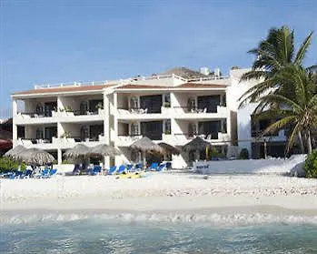 Aquatech Villas Derosa Resort Akumal